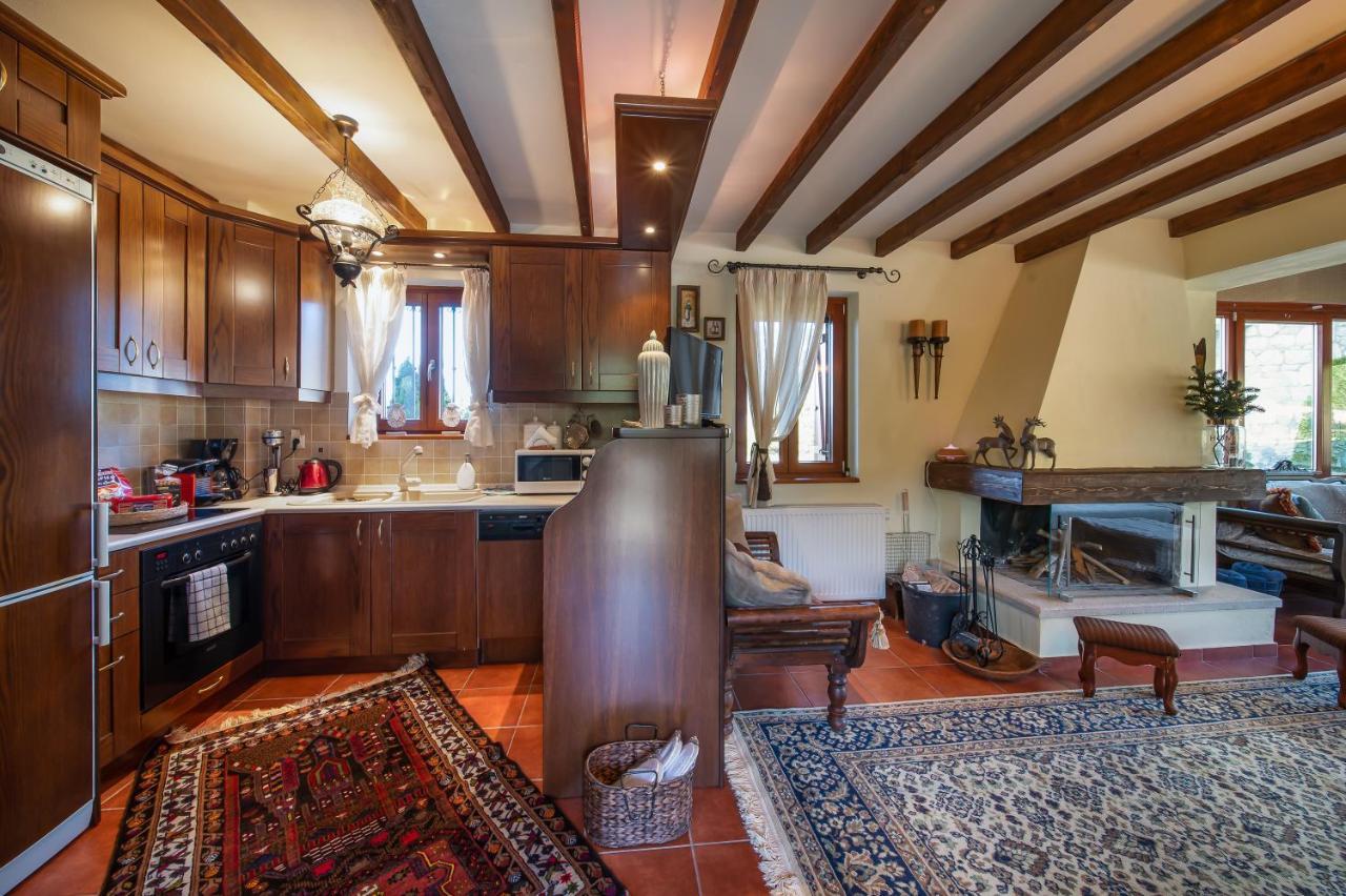 Livadi Cozy Villa Арахова Экстерьер фото
